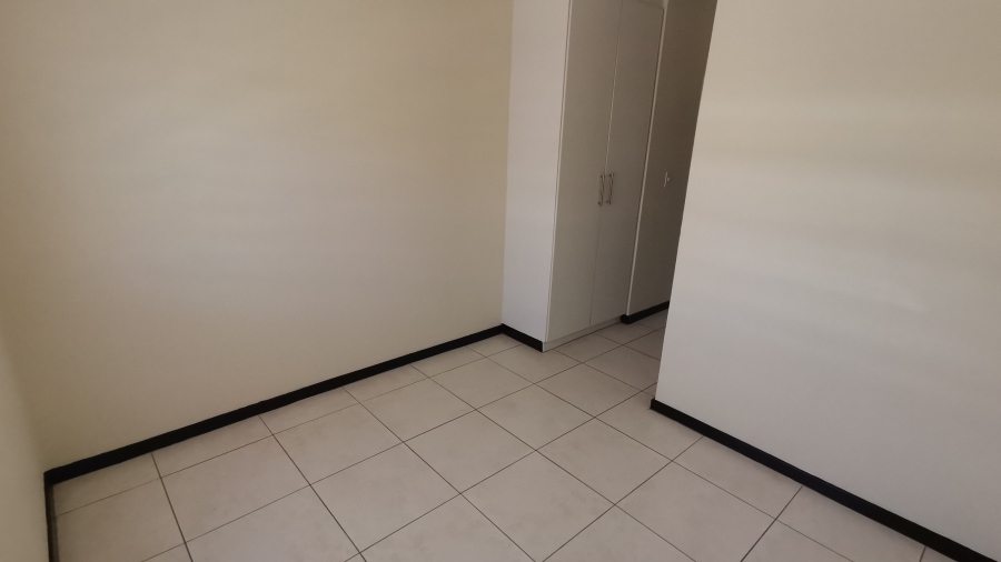 To Let 3 Bedroom Property for Rent in Beacon Bay Eastern Cape